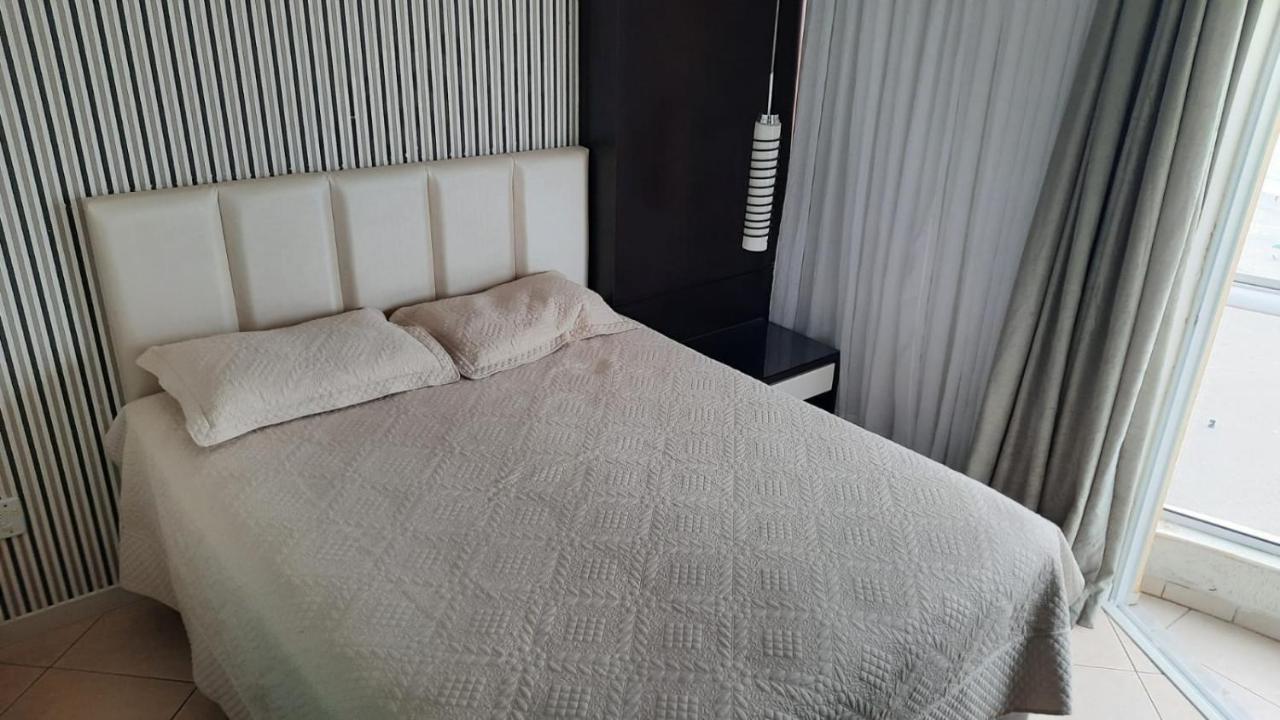 Apto 3 Quartos No Centro A Beira Mar Balneario Camboriu Dış mekan fotoğraf